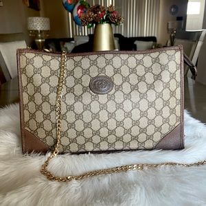 100% Authentic Gucci vintage GG canvas crossbody bag